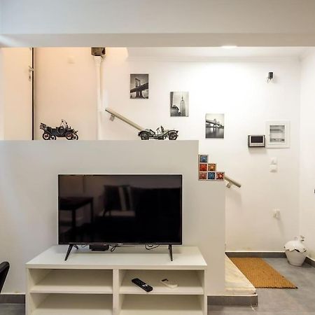 Hilton Area Brand New Comfortable Apartment เอเธนส์ ภายนอก รูปภาพ